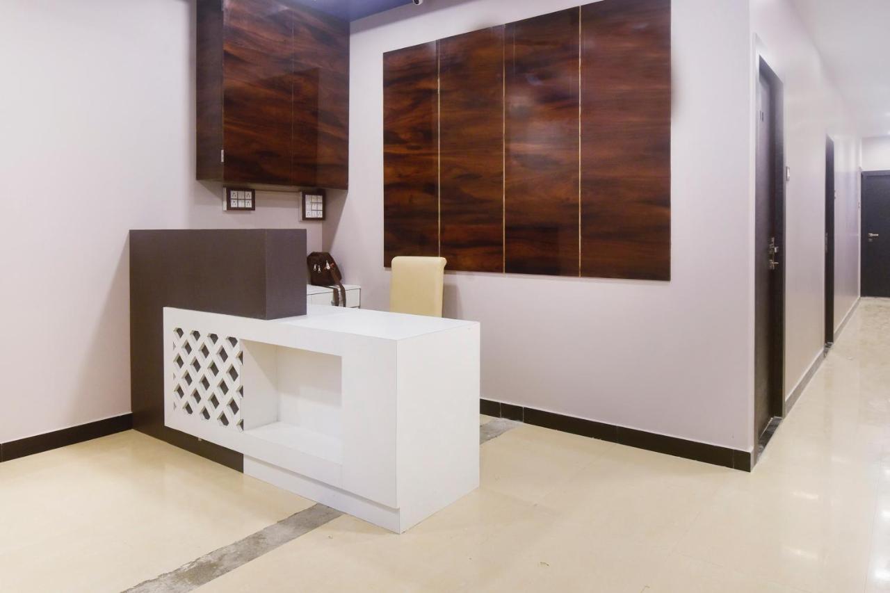 Hotel Blue Sky Residency Bombaim Exterior foto